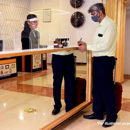สปอต ออน 75742 ศรีเทวี ลอดจ์ Hotel คาคินาดา ภายนอก รูปภาพ
