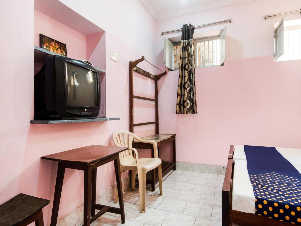สปอต ออน 75742 ศรีเทวี ลอดจ์ Hotel คาคินาดา ภายนอก รูปภาพ