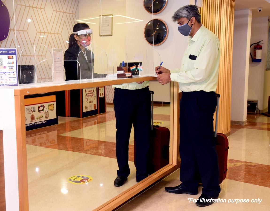 สปอต ออน 75742 ศรีเทวี ลอดจ์ Hotel คาคินาดา ภายนอก รูปภาพ